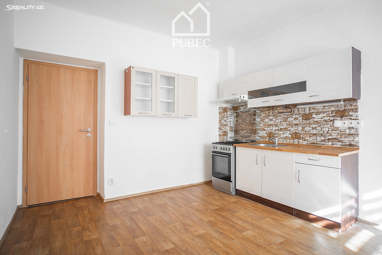 Pronájem bytu 1+1 48 m² - Widok 3