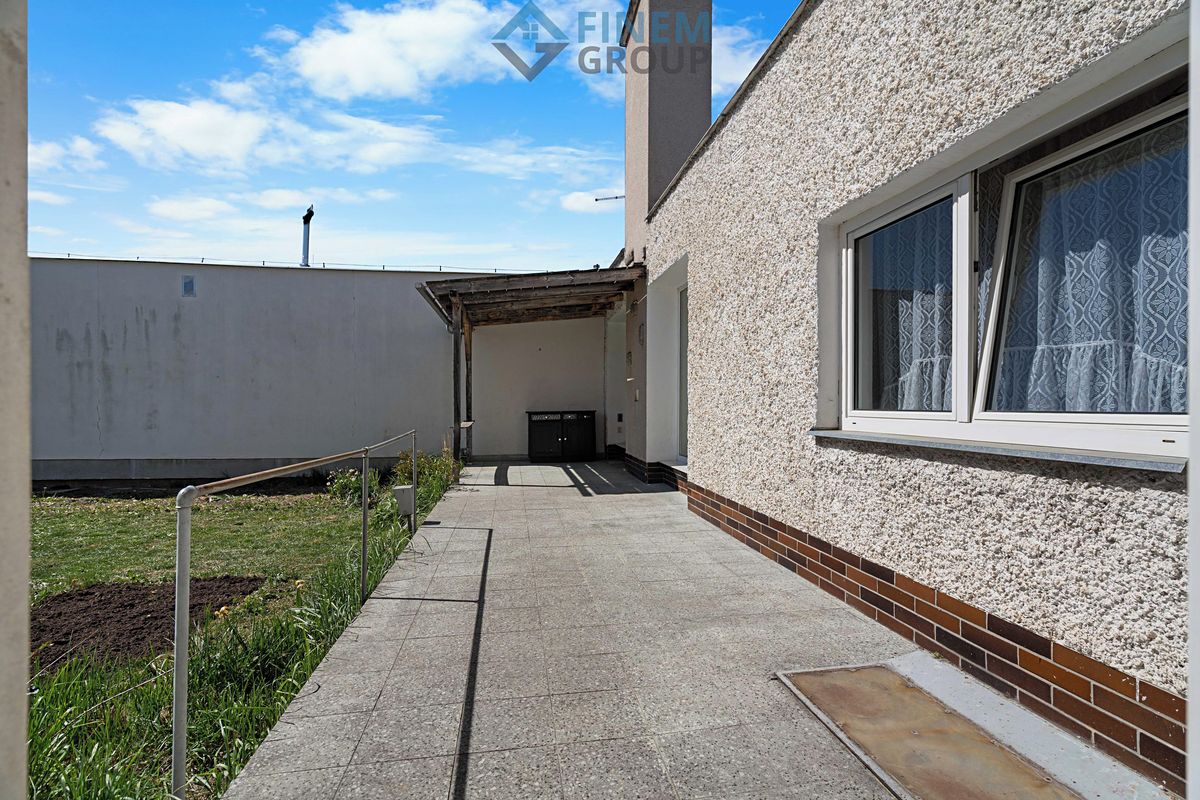 Prodej rodinného domu 189 m², pozemek 394 m² – fotografie 3