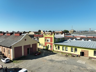 Prodej výrobní haly, prostoru 3 555 m²
