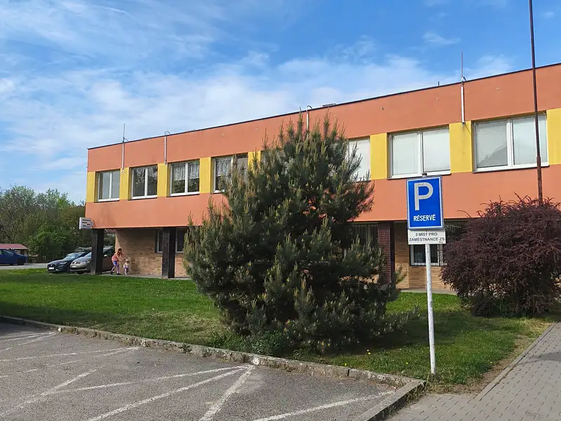 Pronájem ordinace 66 m², Oslavany – náhled fotky 1
