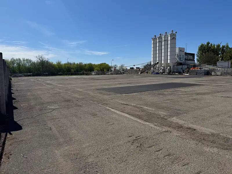 Pronájem komerčního pozemku 4000 m², Lovosice – náhled fotky 2
