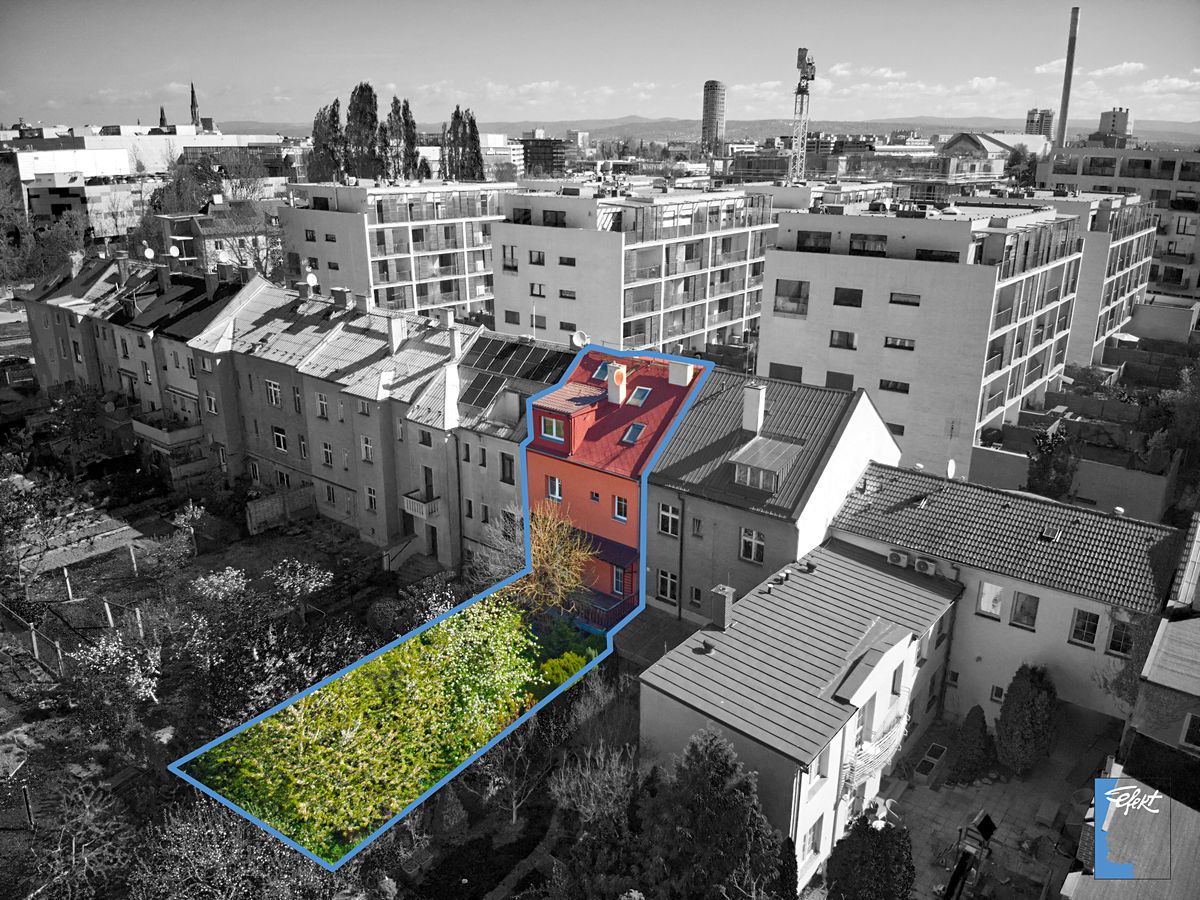 Prodej rodinného domu 250 m², pozemek 237 m² – fotografie 3