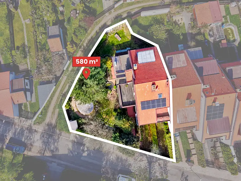 Prodej rodinného domu 268 m², pozemek 580 m², Dobříš – náhled fotky 2