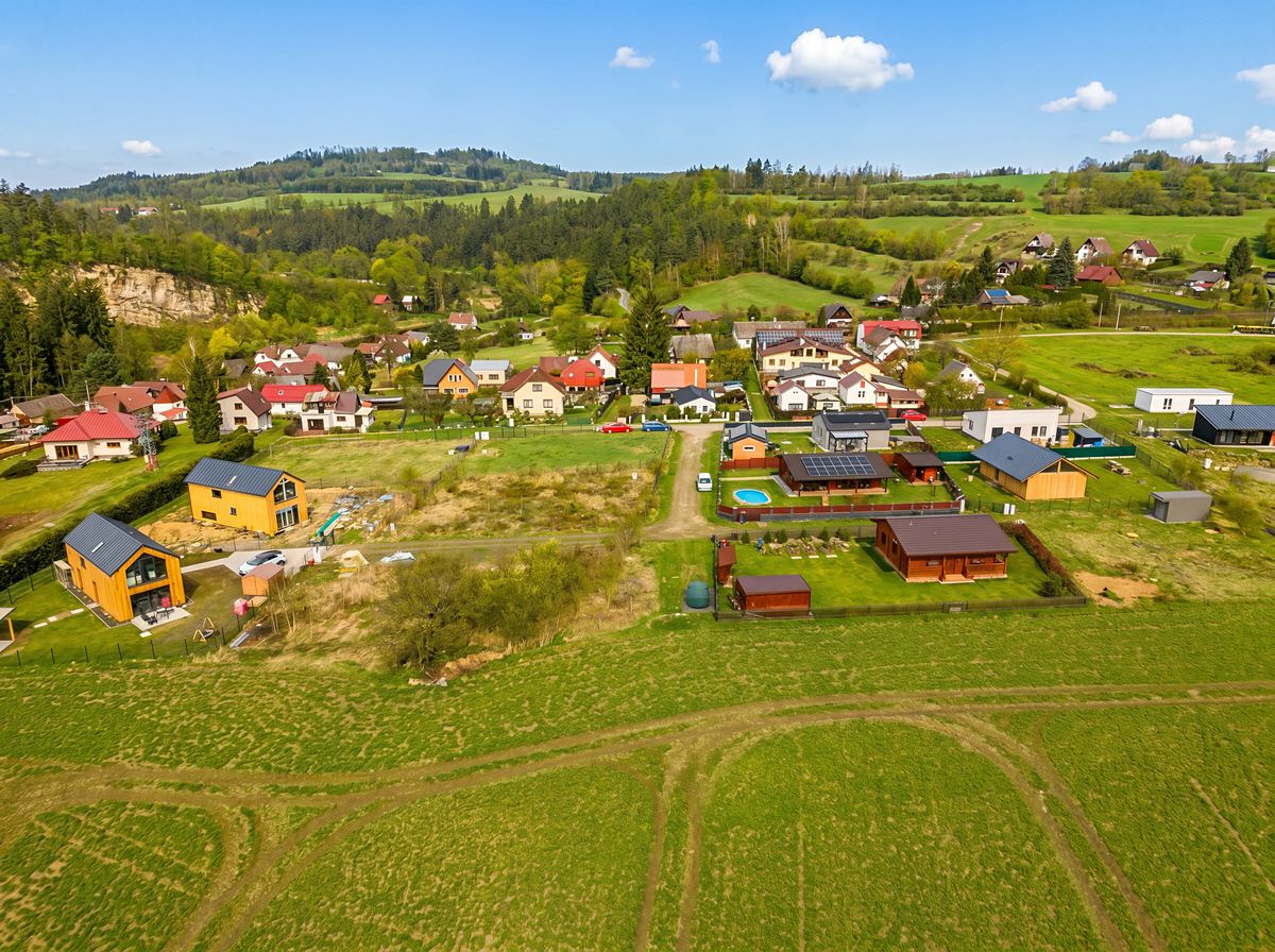 Prodej stavebního pozemku 542 m² – fotografie 3