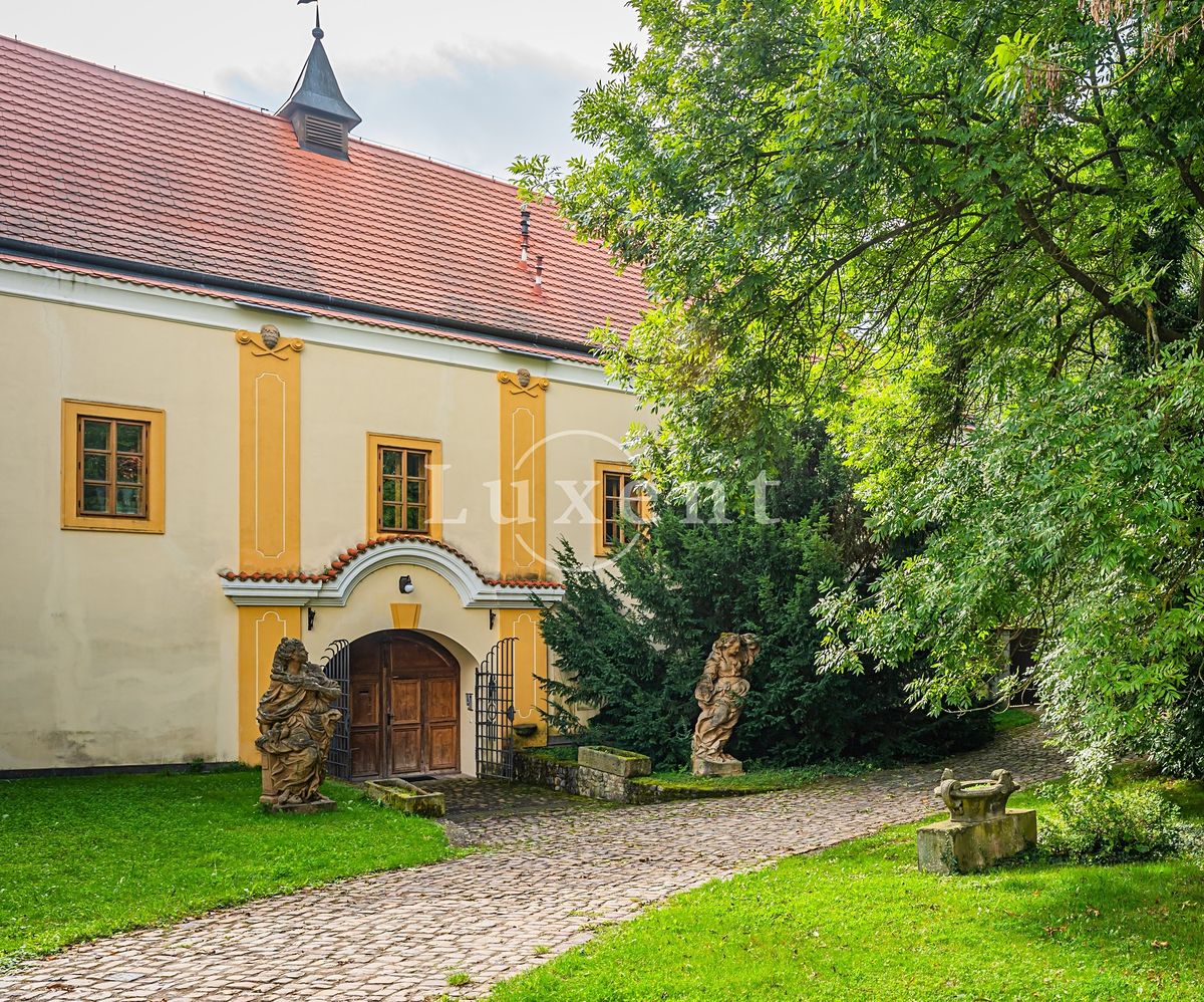 Prodej ubytovacího zařízení 2500 m² – fotografie 2
