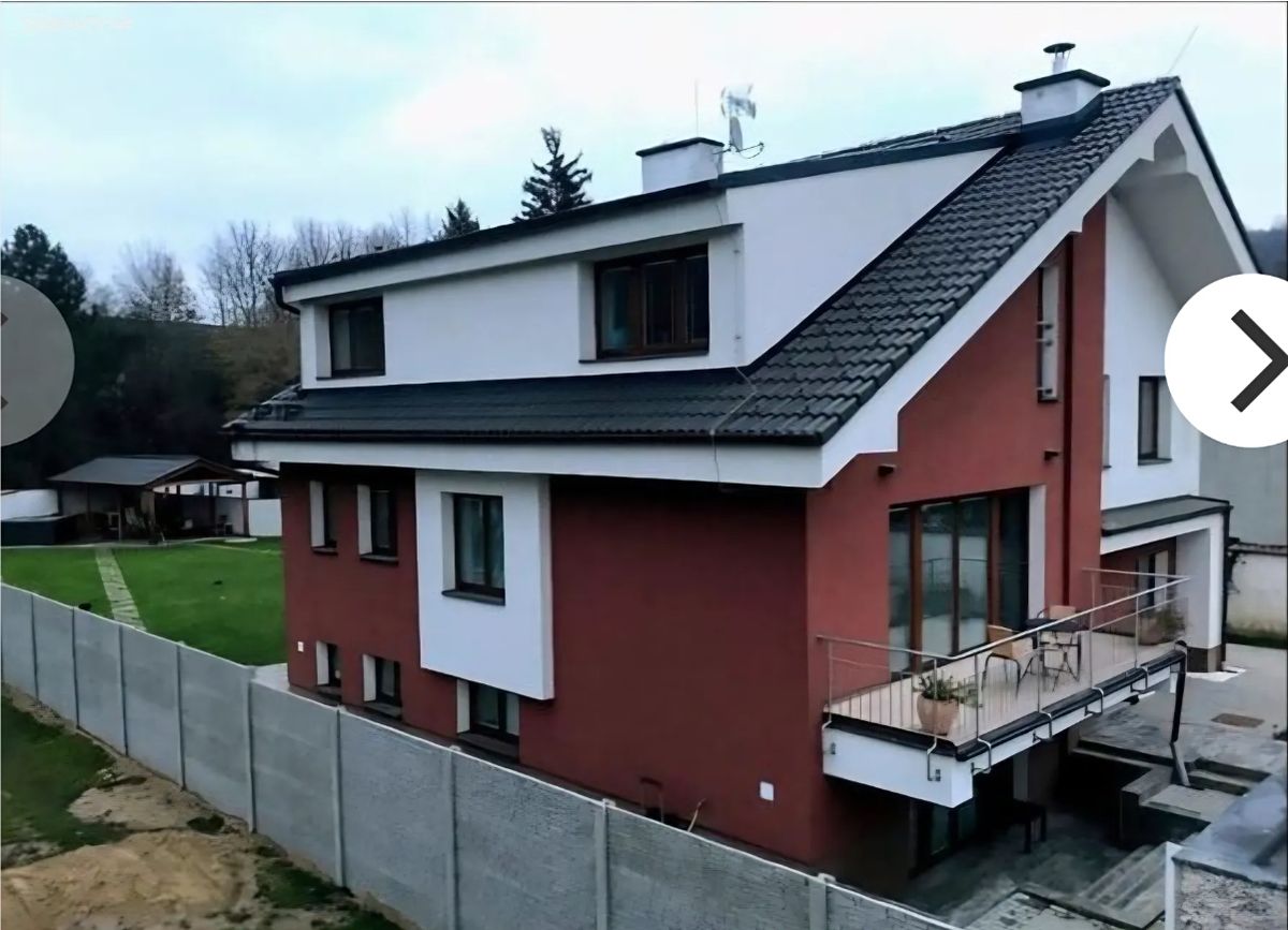 Prodej rodinného domu 295 m², pozemek 962 m² – fotografie 4