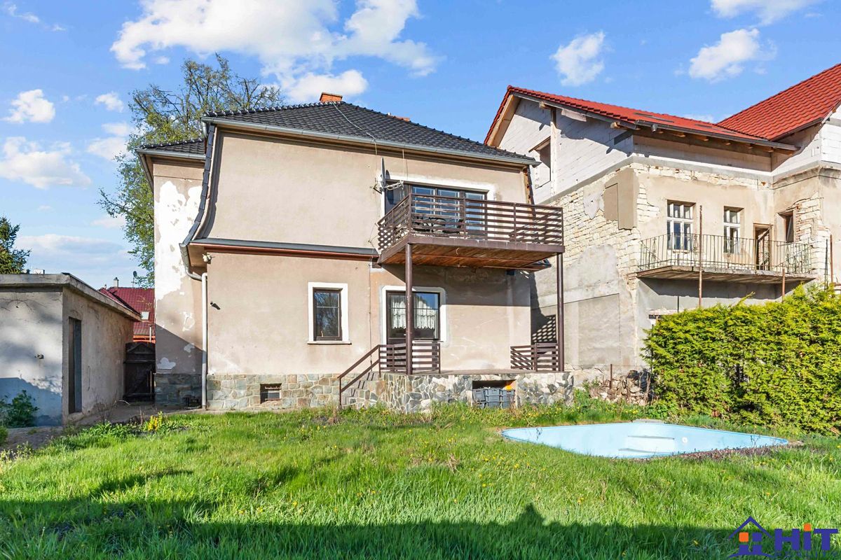 Prodej vícegeneračního domu 142 m², pozemek 880 m² – fotografie 2