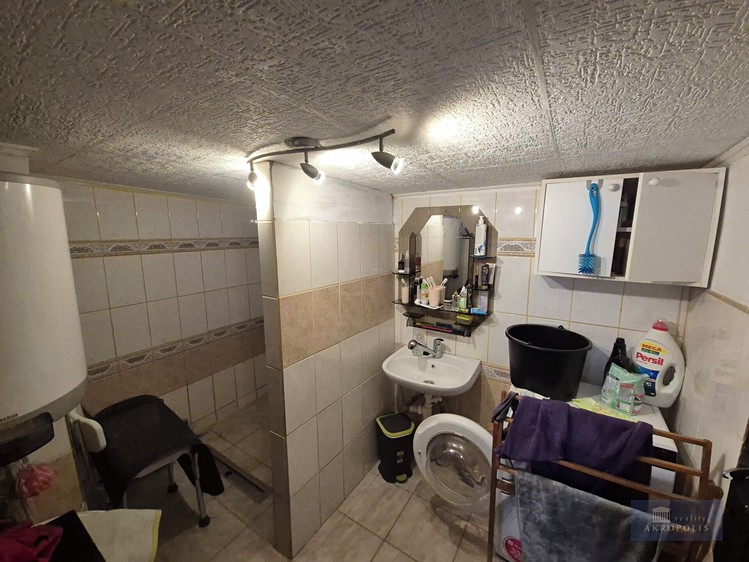 Комерційне приміщення на продаж, 135 м² (23 з 35)