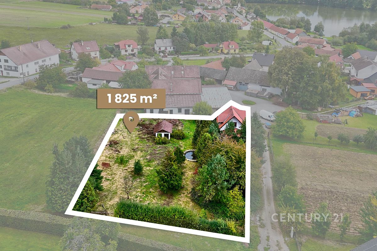 Prodej stavebního pozemku 1825 m² – fotografie 3