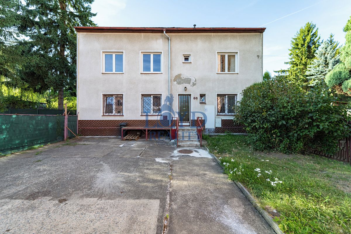Prodej obchodního prostoru 142 m² – fotografie 2