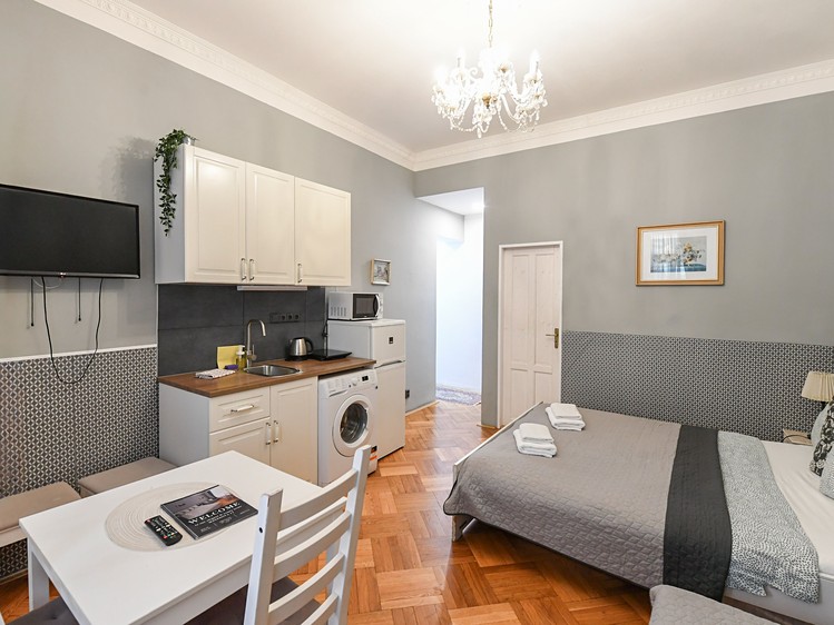 Prodej komerčního prostoru, 92 m² (5 z 11)