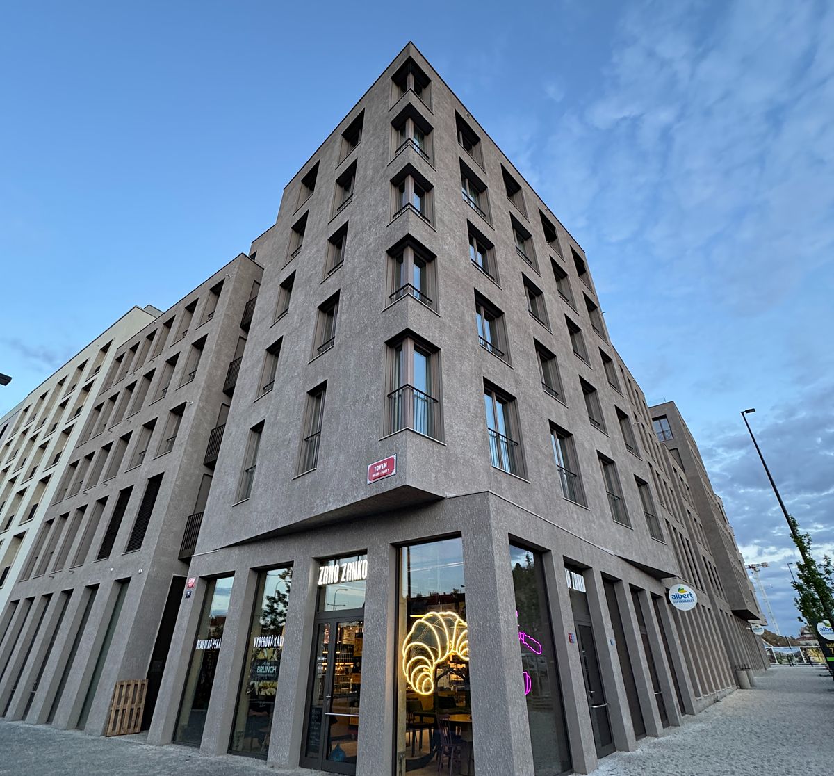 Prodej bytu 2+kk 57 m² (Jednopodlažní)