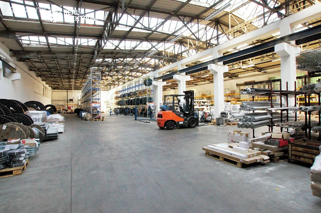 Pronájem výrobní haly, prostoru 3047 m² – pohled 4