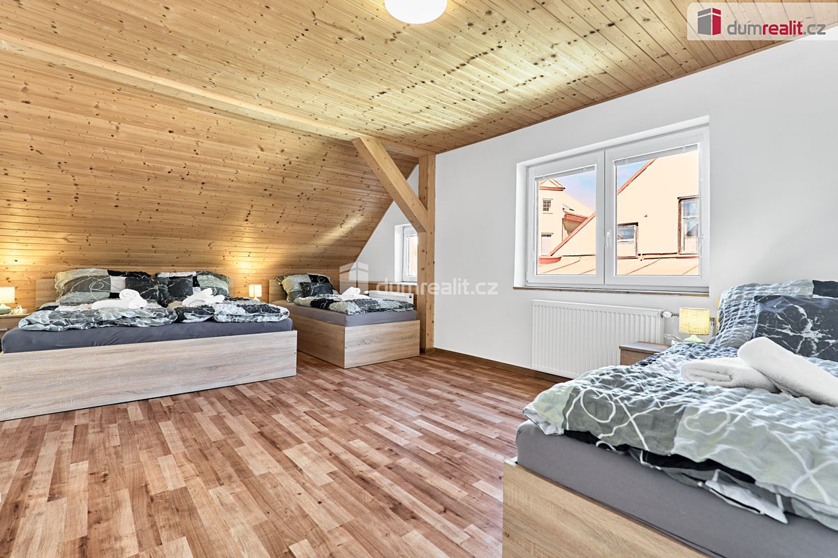 Prodej rodinného domu 180 m², pozemek 517 m² – fotografie 5