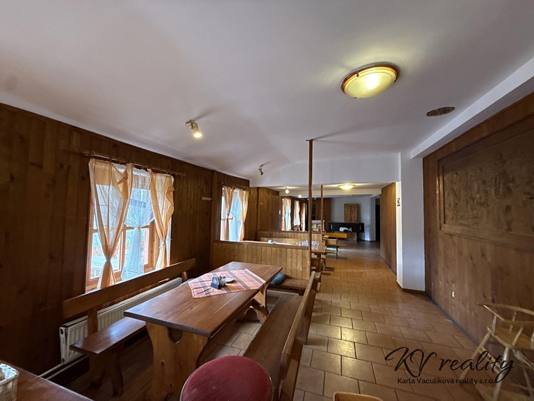 Prodej komerčního prostoru, 1 416 m² (11 z 28)