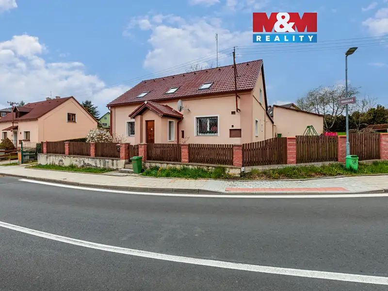 Prodej rodinného domu 166 m2, pozemek 1047 m2
