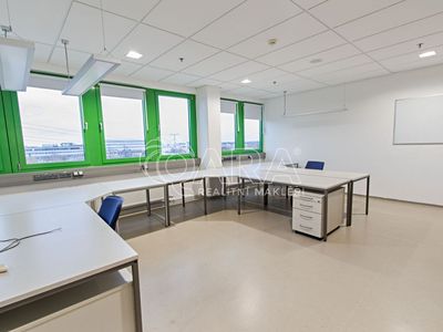 Pronájem kanceláře 350 m²