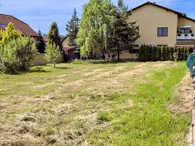 Grundstück zum Kauf, 805 m² (2 von 5)