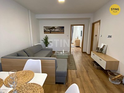 Pronájem bytu 3+kk 71 m² — photo 2