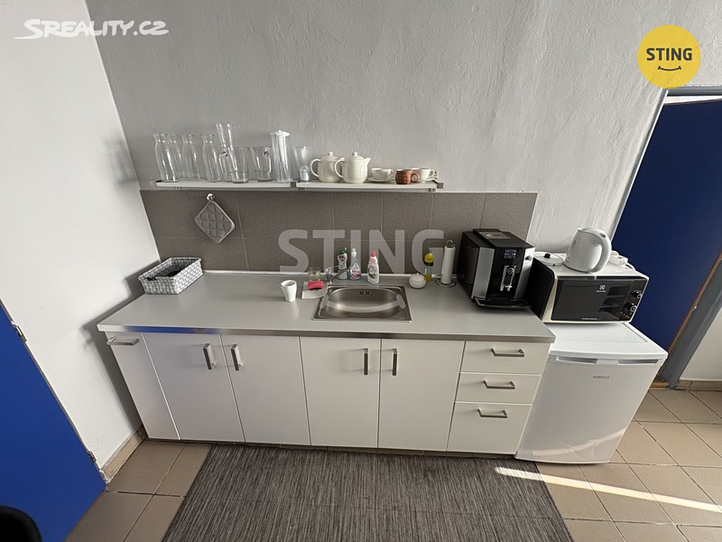 Pronájem kanceláře 67 m² – další
