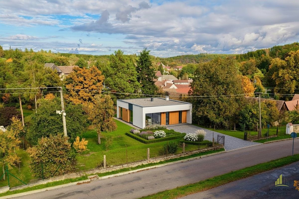 Prodej stavebního pozemku 1418 m² – fotografie 3