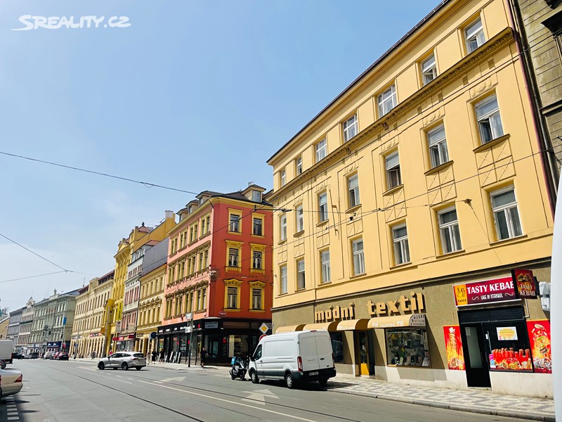 Prodej činžovního domu 2 000 m² – pohled 2
