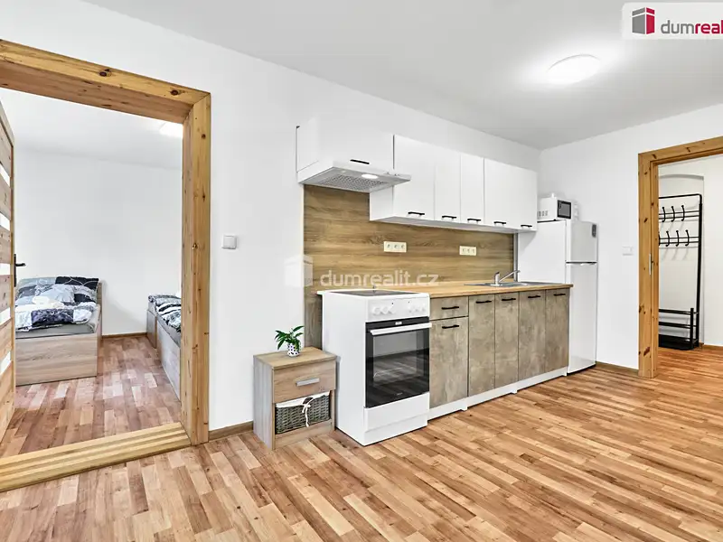 Prodej rodinného domu 180 m², pozemek 517 m², Pernink – náhled fotky 2