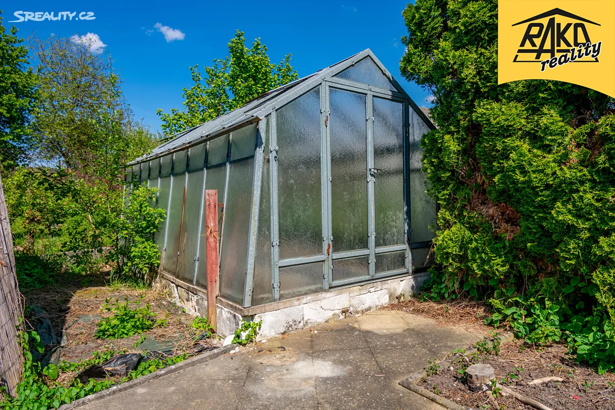 Prodej rodinného domu 310 m², pozemek 664 m² – pohled 5