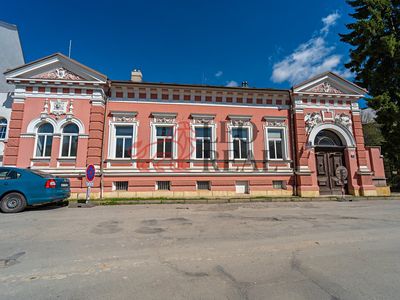 Prodej rodinného domu 500 m², pozemek 780 m²