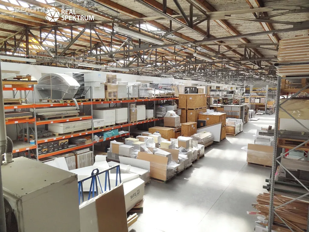 Pronájem výrobní haly, prostoru 3047 m² – pohled 3