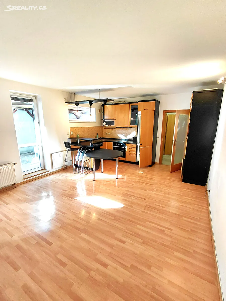 Pronájem bytu 2+kk 49 m², Vřesová