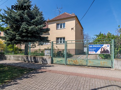 Prodej  rodinného domu 220 m², pozemek 1 583 m²