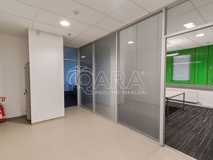 Комерційне приміщення в оренду, 350 м² (16 з 26)
