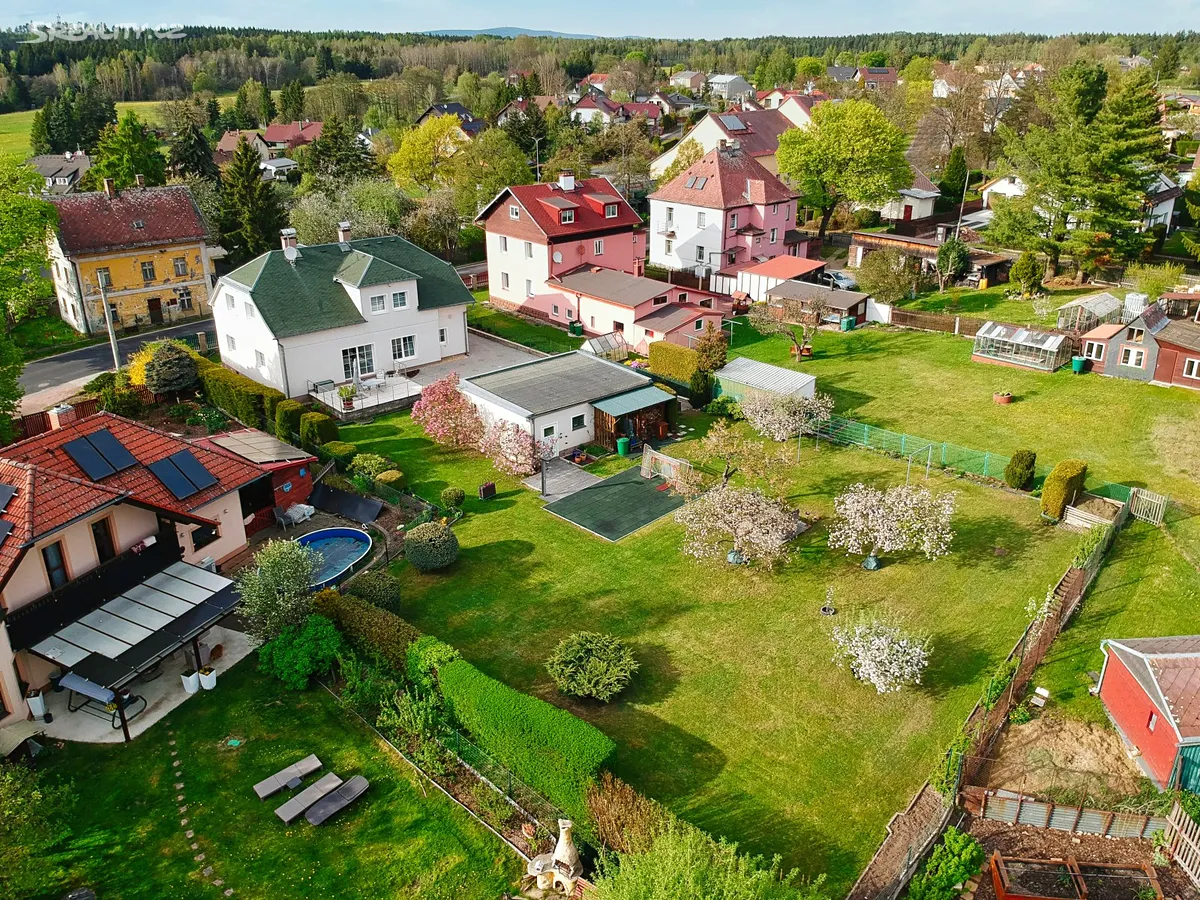 Prodej rodinného domu 194 m², pozemek 1364 m² – pohled 5