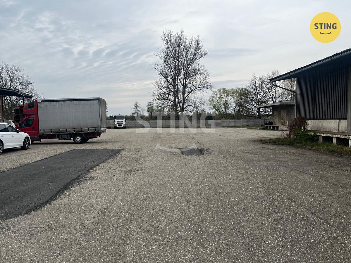 Pronájem komerčního pozemku 15000 m² – fotografie 2
