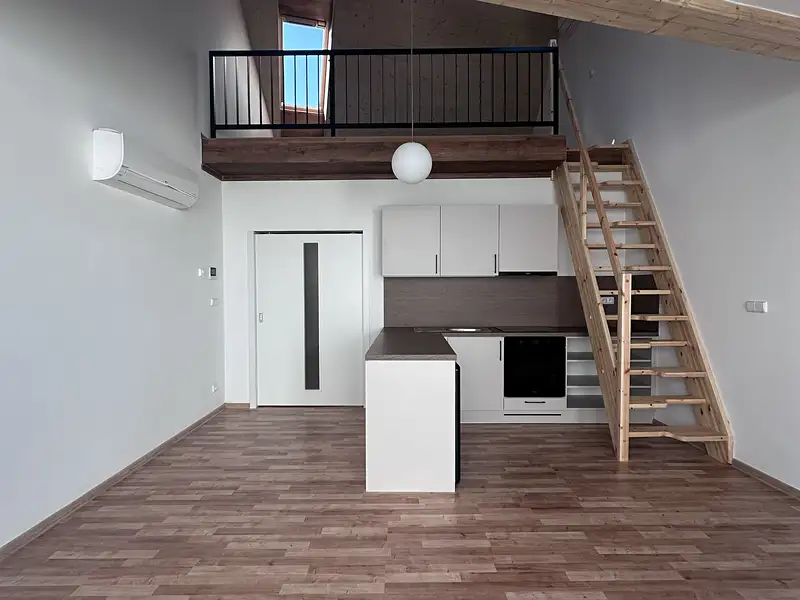 Pronájem bytu 1+kk 53 m², Mikulov – náhled fotky 3