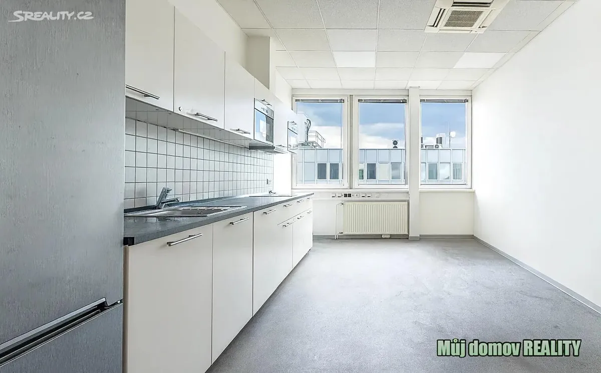 Pronájem kanceláře 50 m² – pohled 2