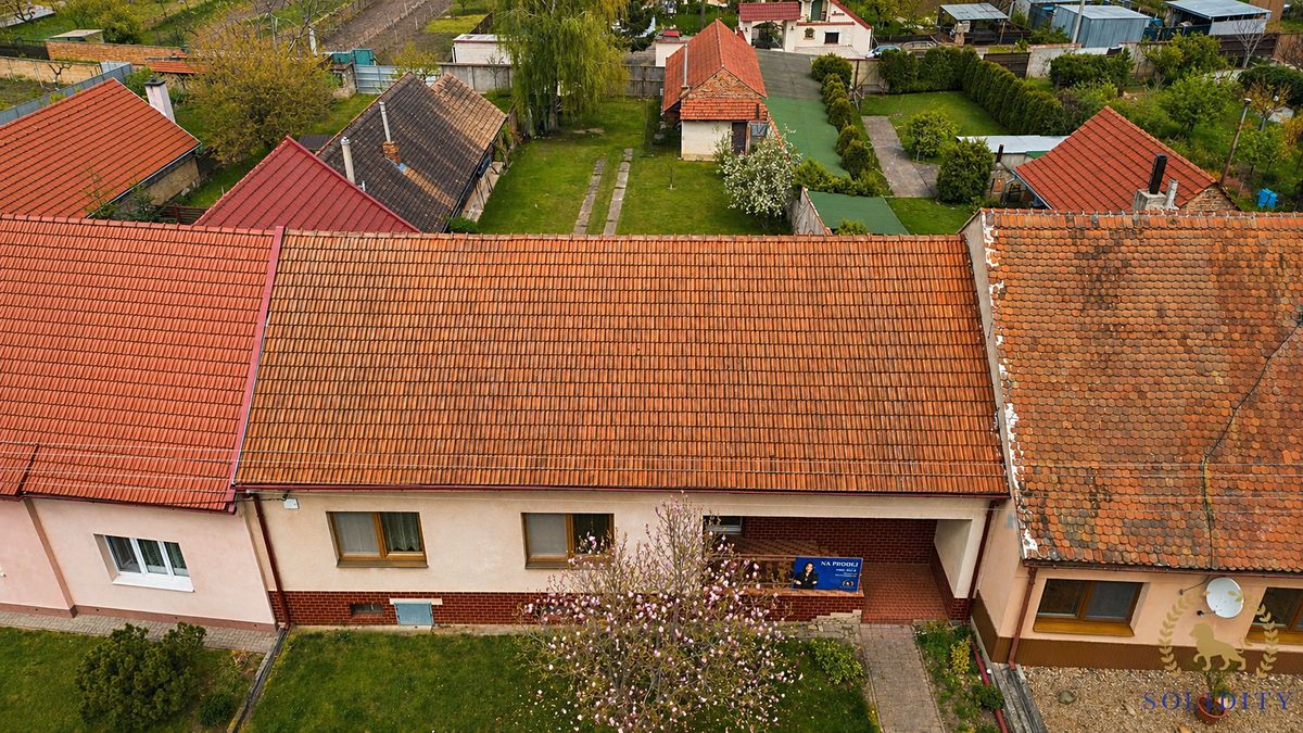 Prodej rodinného domu 131 m², pozemek 752 m² – fotografie 3