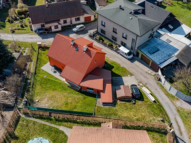 Prodej rodinného domu 180 m², pozemek 672 m², Semanín – náhled fotky 3