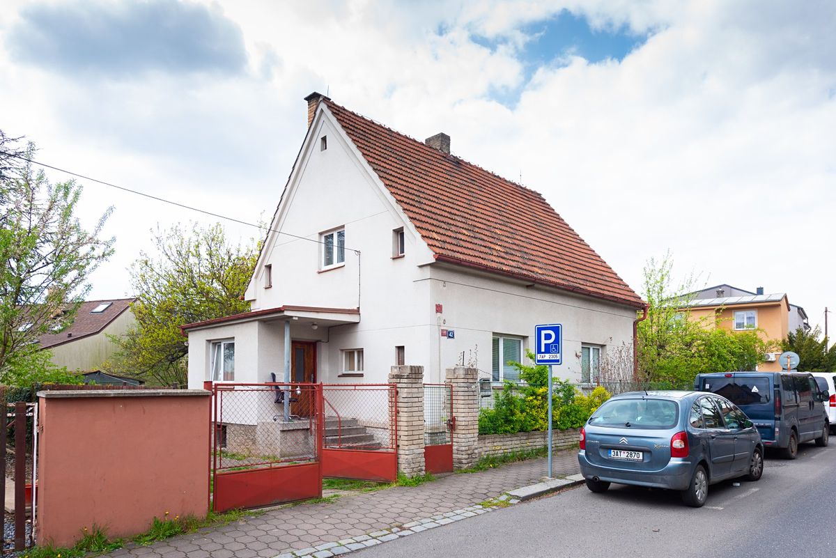 Prodej rodinného domu 150 m², pozemek 674 m²