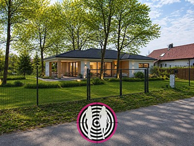 Prodej  stavebního pozemku 1 693 m²