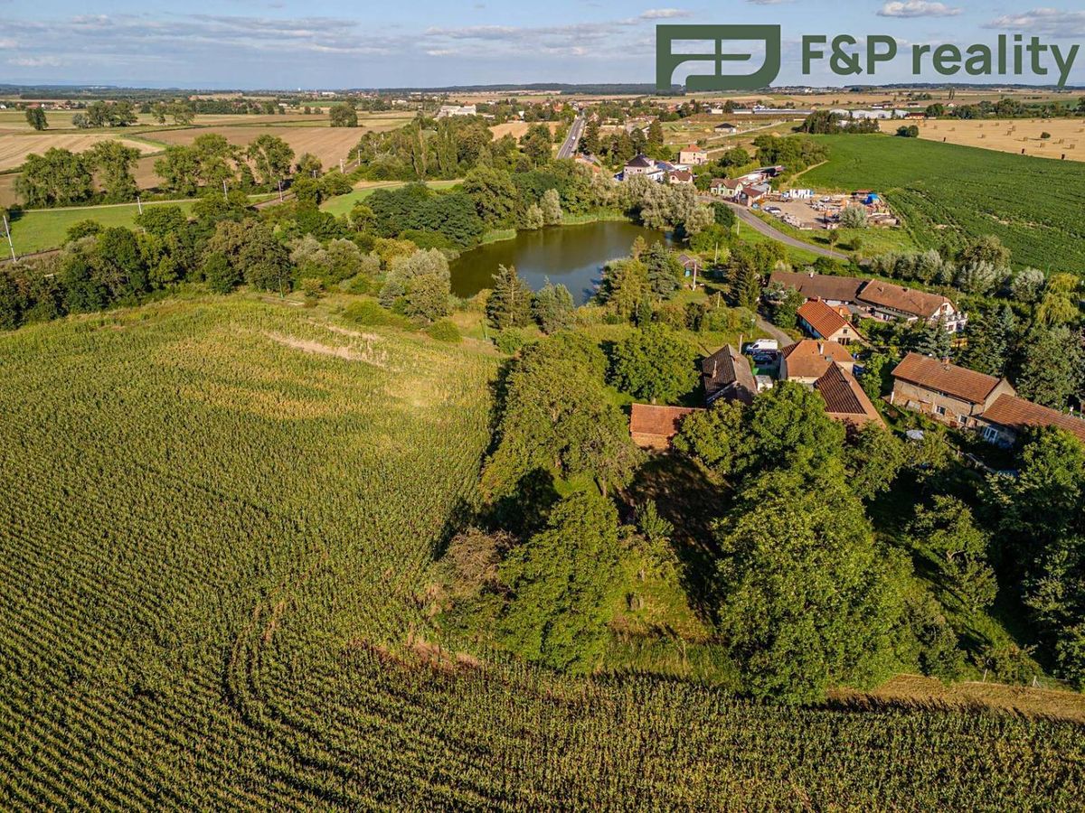 Prodej stavebního pozemku 1408 m² – fotografie 3