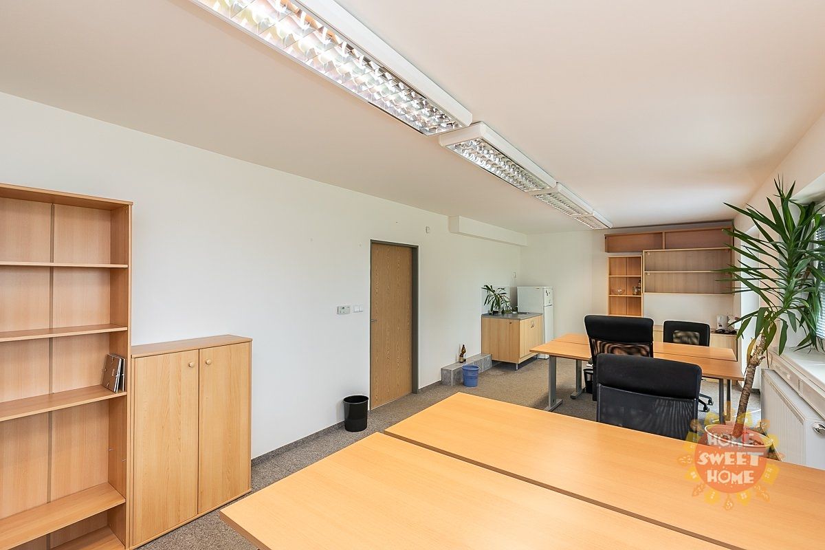 Pronájem kanceláře 80 m² – fotografie 4