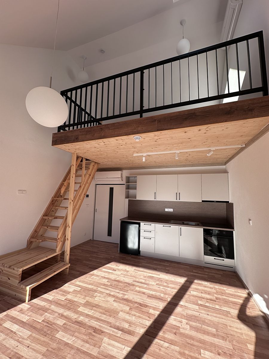 Pronájem bytu 2+kk 73 m²