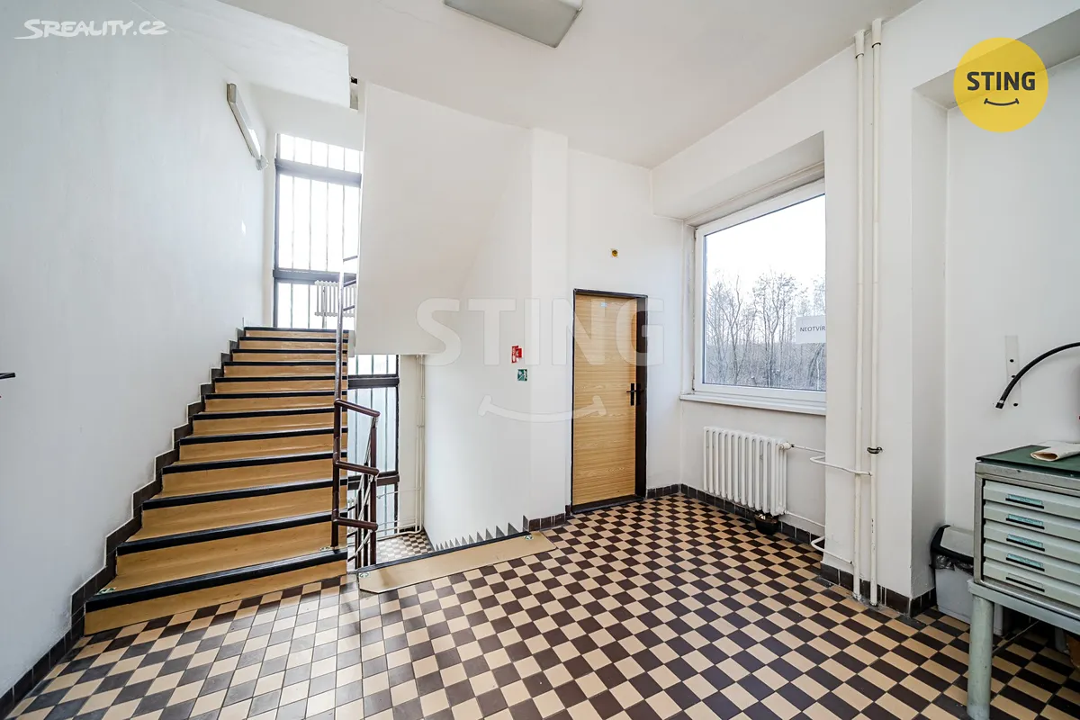 Pronájem kanceláře 13 m² - Widok 4
