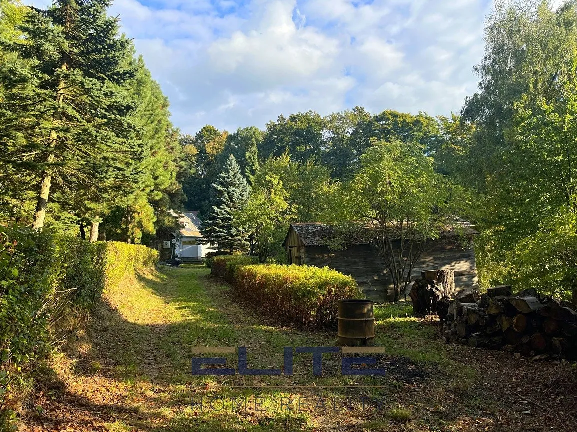 Prodej stavebního pozemku 4461 m²