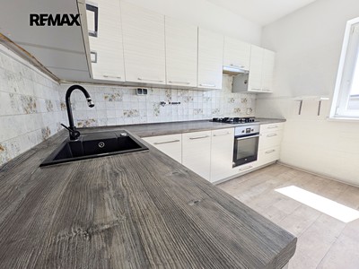 Pronájem  rodinného domu 120 m², pozemek 2 473 m²