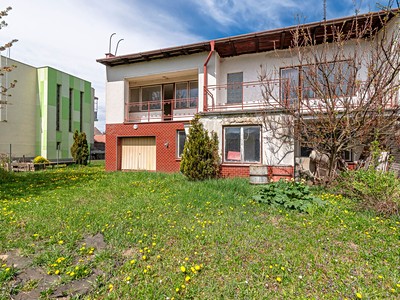 Prodej  rodinného domu 240 m², pozemek 648 m² — photo 2
