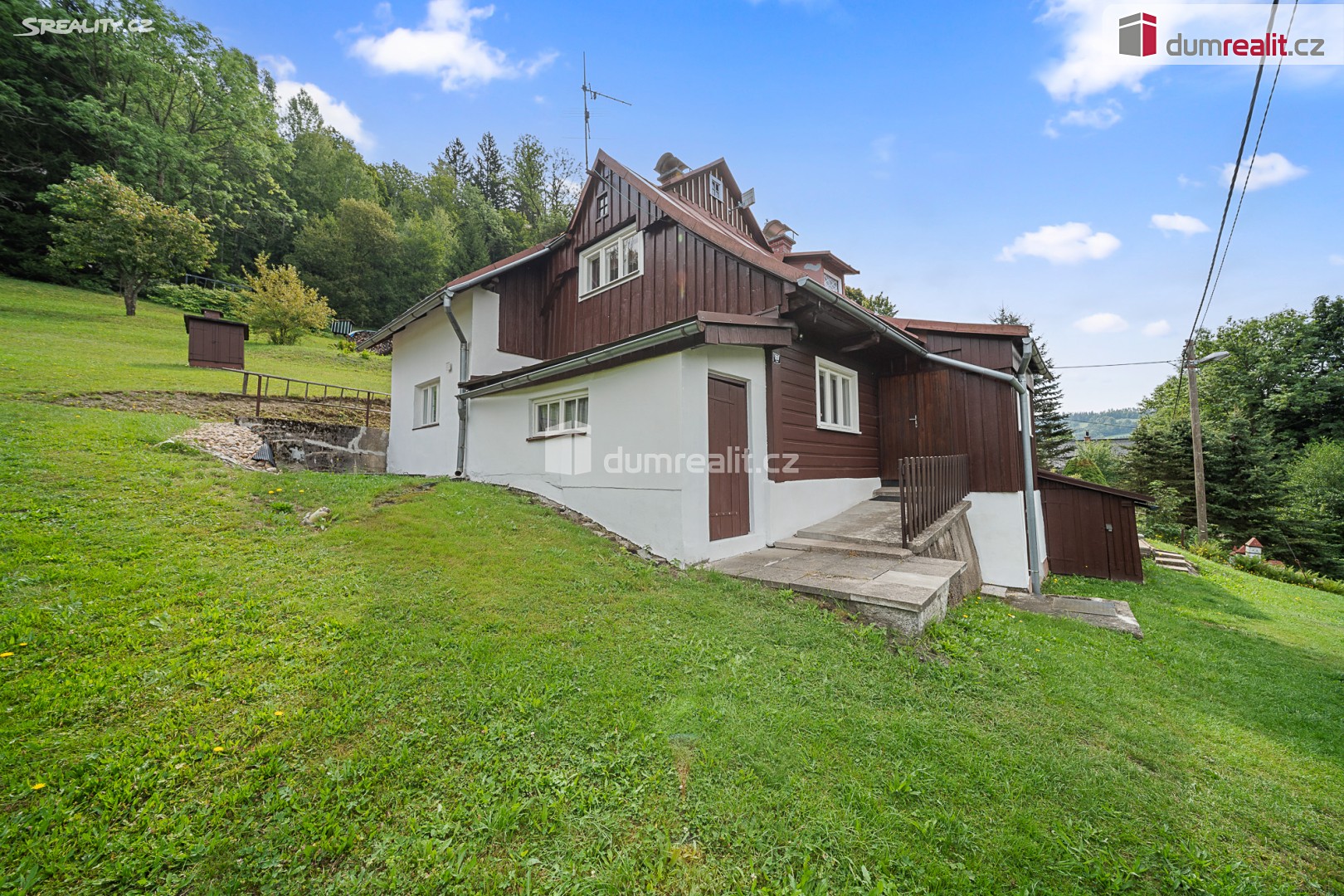 Prodej chalupy 460 m², pozemek 1 070 m², okres Semily