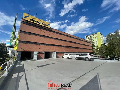 Pronájem garážového stání 13 m²